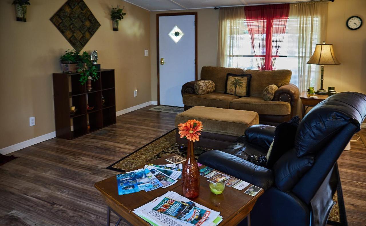 Room In Bb - Pleasant Days Bb Tropical Master Suite Homosassa Exteriör bild